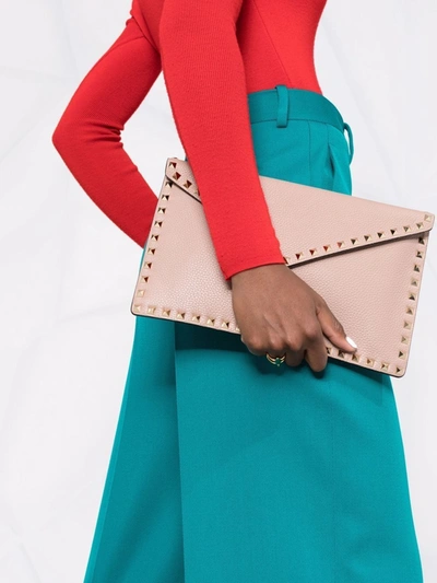 Valentino Rockstud Leather Clutch In Pink