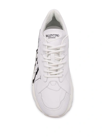 VALENTINO VALENTINO GARAVANI ROCKSTUD VLTN SNEAKERS - 白色