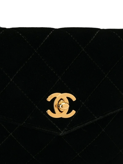 Pre-owned Chanel 丝绒菱形绗缝腰包 In Black