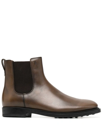 Shop Tod's Round Toe Chelsea Boots In Brown