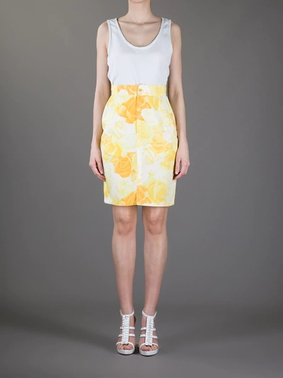 Pre-owned Versace Rose Print Pencil Skirt In Yellow