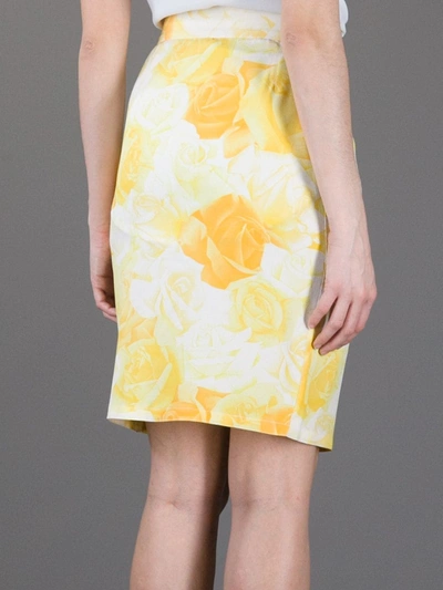 Pre-owned Versace Rose Print Pencil Skirt In Yellow