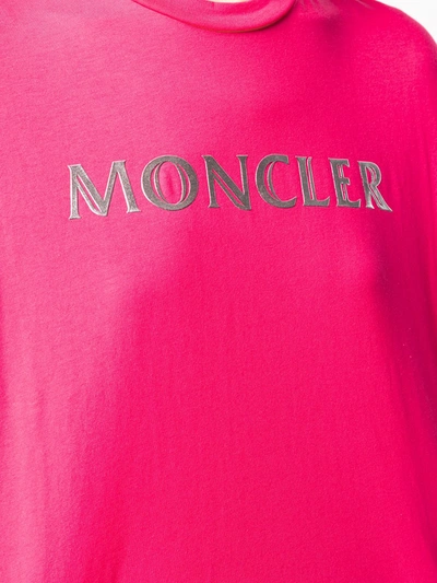 Shop Moncler Logo Print Cropped T-shirt In Pink