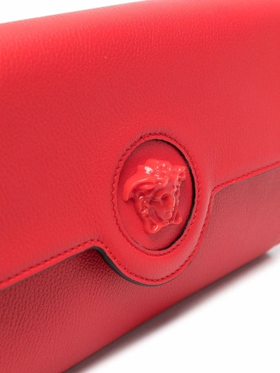 Shop Versace La Medusa Long Wallet In Rot