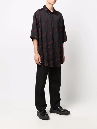 Shop Balenciaga Logo-print Shirt In Schwarz