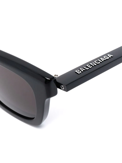 Shop Balenciaga Square-frame Sunglasses In Schwarz