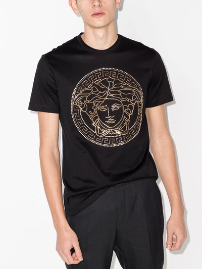 merk Ga wandelen Zuinig Versace Medusa Crystal-embellished T-shirt In Black | ModeSens