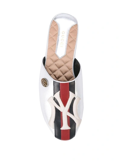 Shop Gucci Ny Yankees Slippers In Silver