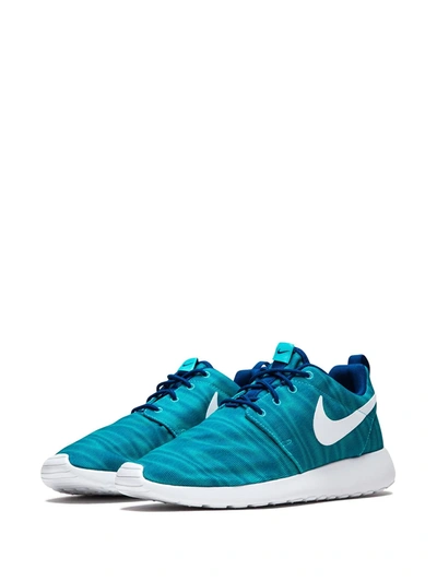 NIKE ROSHE ONE SNEAKERS - 蓝色