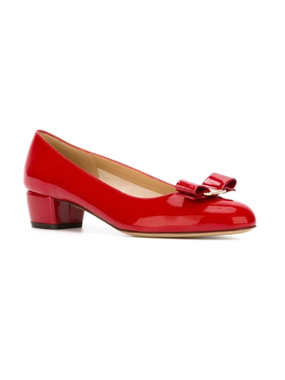 Ferragamo 30mm Vara Bow-detail Leather Pumps In Red