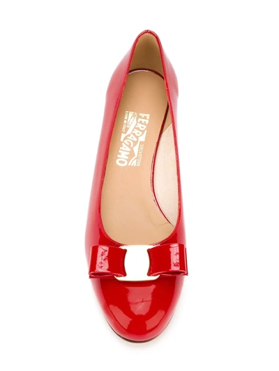 Ferragamo 30mm Vara Bow-detail Leather Pumps In Red