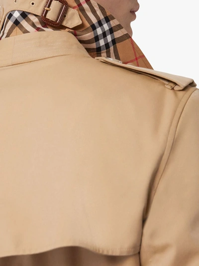 Shop Burberry The Kensington Heritage Trench Coat In Neutrals