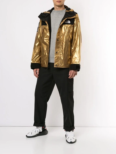 SUPREME TNF METALLIC MOUNTAIN短款派克大衣 - 金色