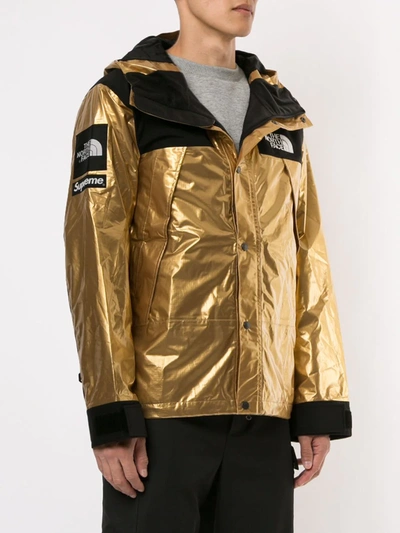 SUPREME TNF METALLIC MOUNTAIN短款派克大衣 - 金色