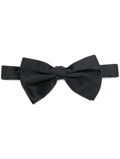 classic bow tie
