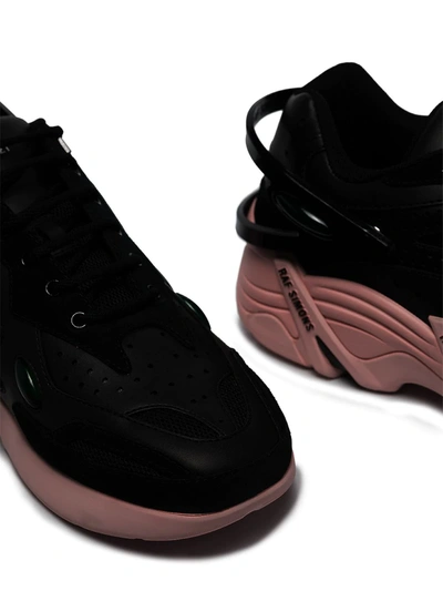 Shop Raf Simons Cylon-21 Low-top Sneakers In 黑色