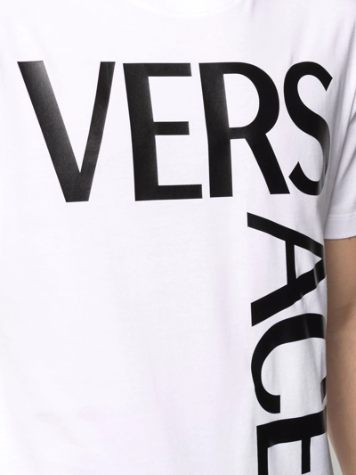Shop Versace Logo-print Slim-fit T-shirt In Weiss