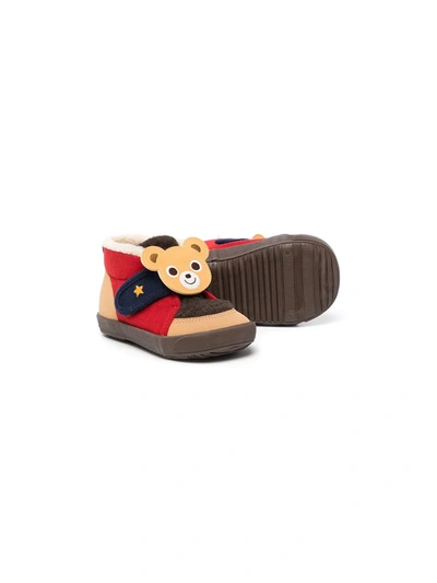 Shop Miki House Bear-embellished Sneakers In Brown