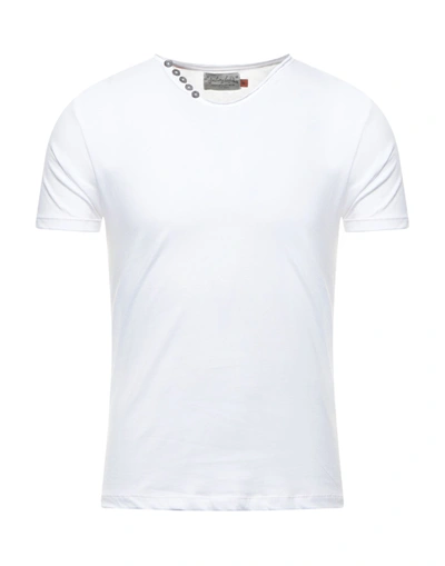 Shop Smiling London Man T-shirt White Size S Cotton