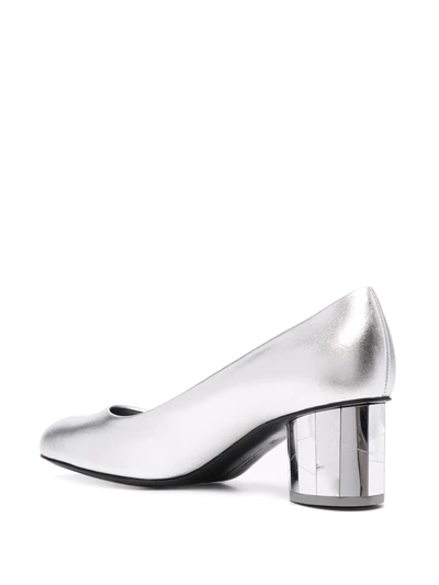 Ferragamo Farrah Slip-on Leather Pumps In Grey