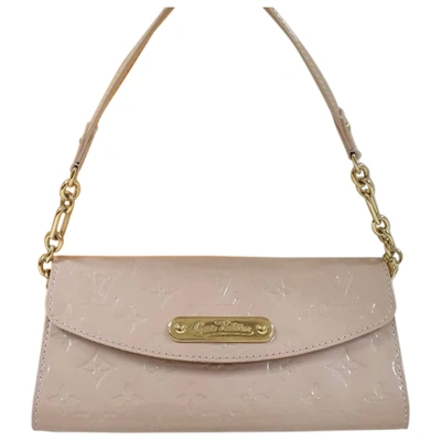 Patent leather mini bag Louis Vuitton Beige in Patent leather - 34726398