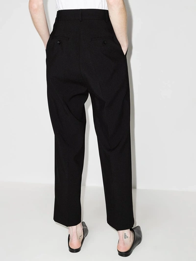 Shop The Frankie Shop Bea Tailored Cropped Trousers In Schwarz