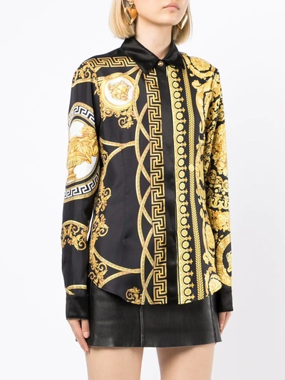 Shop Versace Coupe Des Dieux-print Silk Shirt In Schwarz