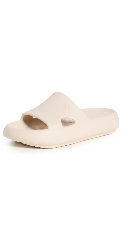 Tory Burch Logo Shower Slides In French Pearl | ModeSens