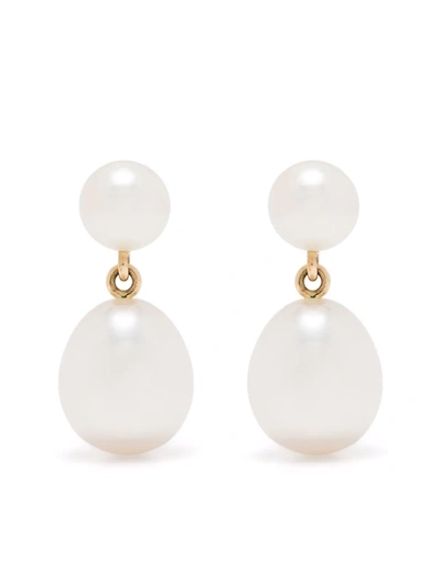 Shop Sophie Bille Brahe 14kt Yellow Gold Venus L'eau Freshwater Pearl Earrings In White