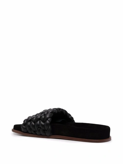 Shop Chloé Kacey Leather Flat Sandals In Black