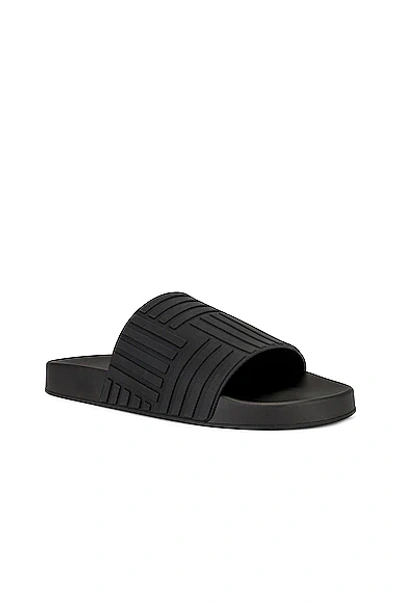 Bottega Veneta Carpet Embossed Rubber Slides In Black
