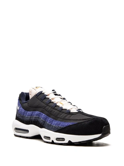 Nike Air Max 95 Se Low-top Sneakers In Black