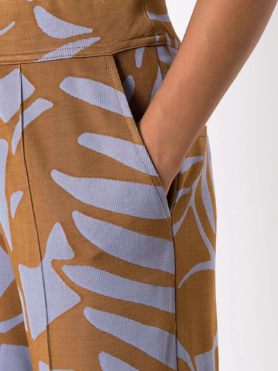 Shop Alcaçuz Argola Leaf-print Straight Leg Trousers In Brown