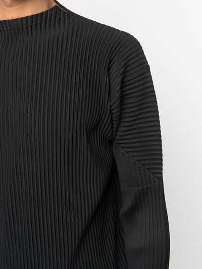 Shop Issey Miyake Micro-pleated Long-sleeve T-shirt In Schwarz