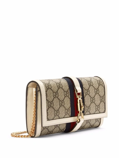 Shop Gucci Jackie 1961 Chain Wallet In Nude