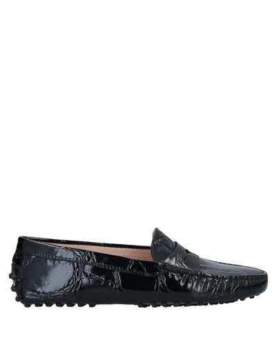 Tod's Gommino Moccasins In Patent-effect Leather In Black