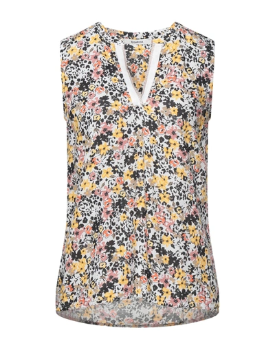 Garcia Tops In White