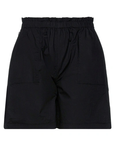 Woolrich Black Poplin Shorts In Black