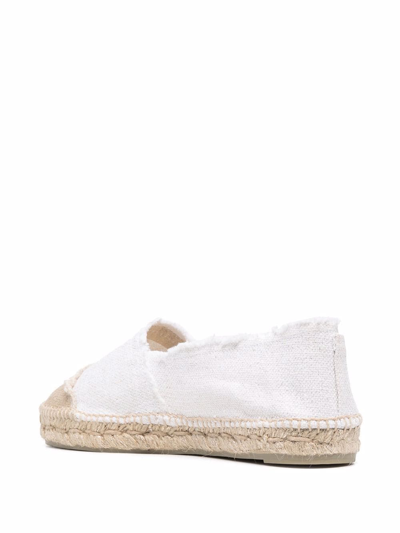 Shop Castaã±er Kampala Frayed-edge Espadrilles In Weiss