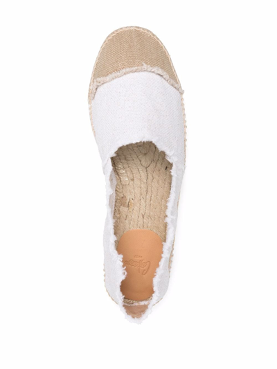 Shop Castaã±er Kampala Frayed-edge Espadrilles In Weiss