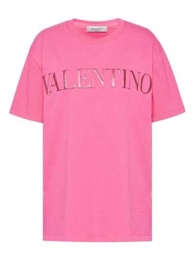 Shop Valentino T-shirt Con Logo In Fucsia