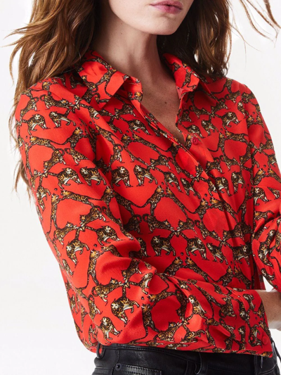 Shop Alice And Olivia Willa Silk Shirt In Rot
