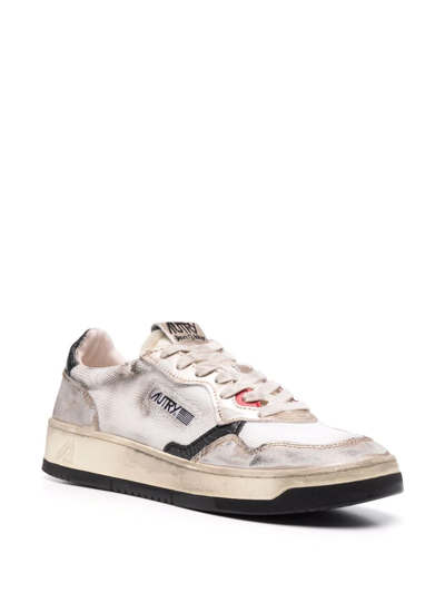 Shop Autry Super Vintage Lo-top Trainers In Weiss