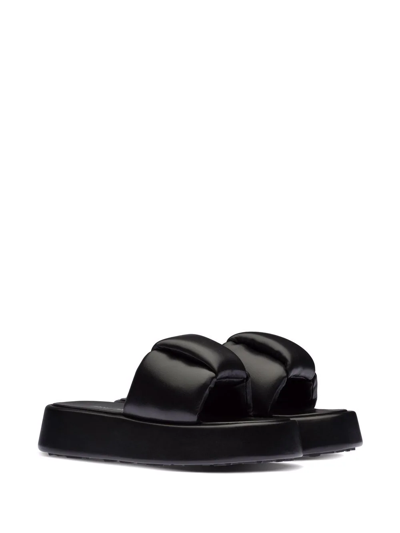 Miu Miu Padded Leather Sandals In Schwarz