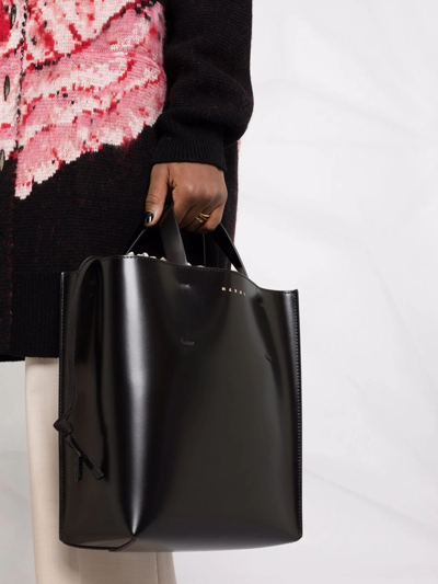 Marni Museo Drawstring Leather Tote Bag In Schwarz