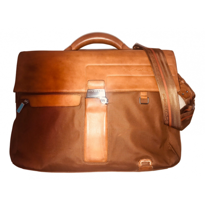 Pre-owned Piquadro Leather Satchel In Camel