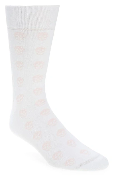 Shop Alexander Mcqueen Skull Short Socks In Off White/ Pink