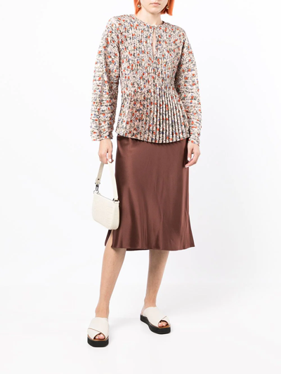 Shop Vince Floral-print Pleated Blouse In Mehrfarbig