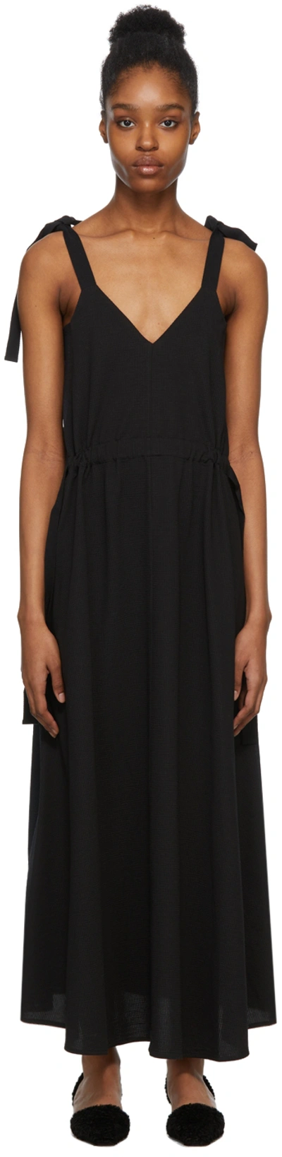 Deveaux Black & Navy Paneled Rosa Dress In Black