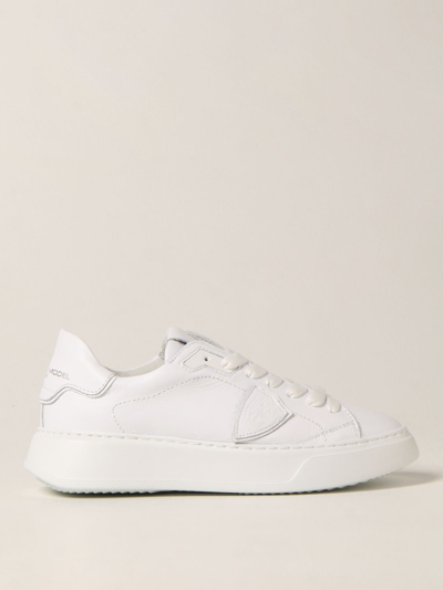 Shop Philippe Model Temple Veau  Sneakers In Leather In White